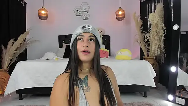 GypsyEsmeralda – webcam model profile photo Image 15