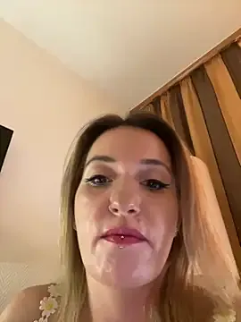 ReinaDelRey – webcam model profile photo Image 13