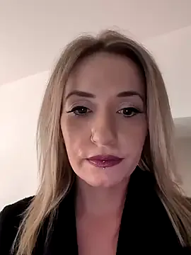 ReinaDelRey – webcam model profile photo Image 14