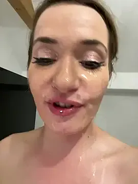 ReinaDelRey – webcam model profile photo Image 9