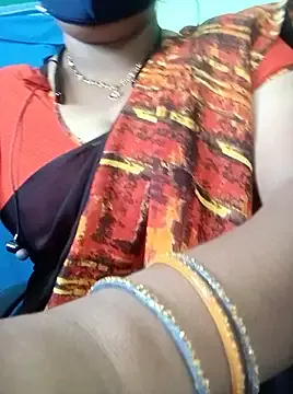 NinaFontana – webcam model profile photo Image 3