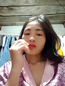 Heidaa – webcam model profile photo Image 4