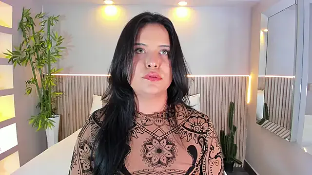 CARMIYNNA – webcam model profile photo Image 17