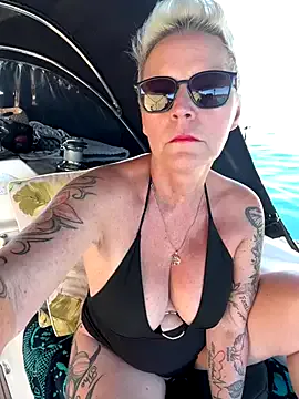 Noya – webcam model profile photo Image 15