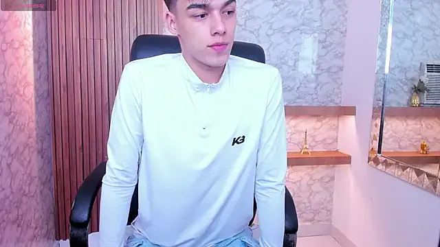 CassieGil – webcam model profile photo Image 11