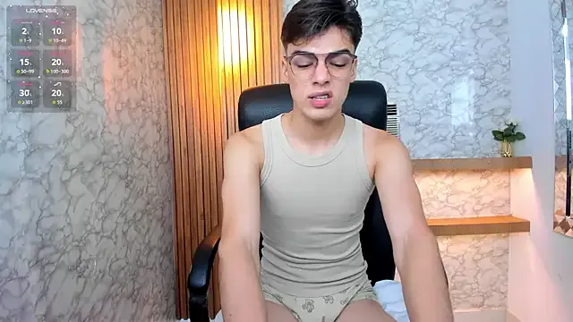 CassieGil – webcam model profile photo Image 7