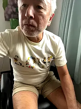 CarolineHailey – webcam model profile photo Image 11