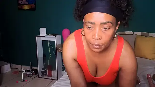 Emma_Lunny – webcam model profile photo Image 5