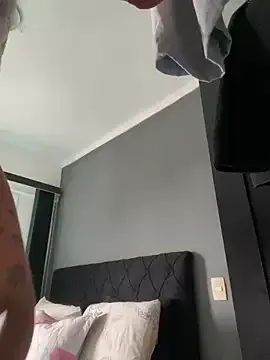 AprilXXS – webcam model profile photo Image 12