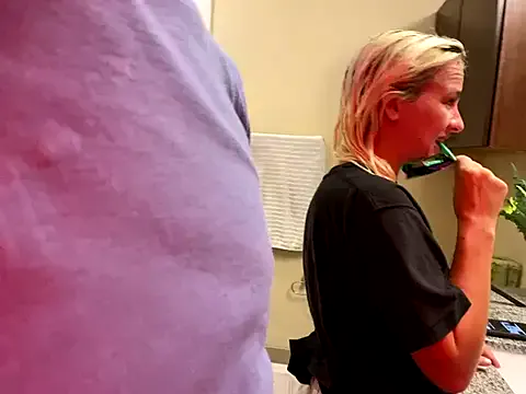 JenCampbell – webcam model profile photo Image 10