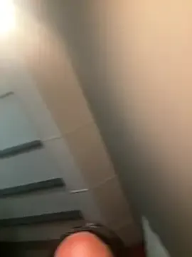 SophieBlaake – webcam model profile photo Image 3