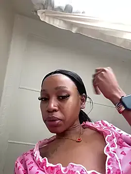 SophieBlaake – webcam model profile photo Image 6