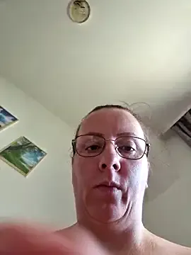 LyraCarvajal – webcam model profile photo Image 10