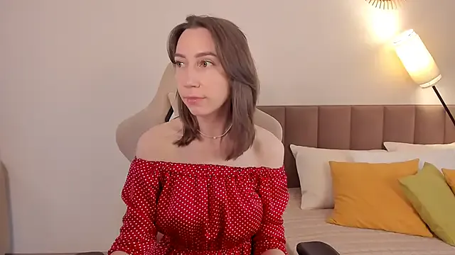 GreciaMorgan – webcam model profile photo Image 2