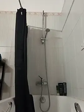 KatieVance – webcam model profile photo Image 5