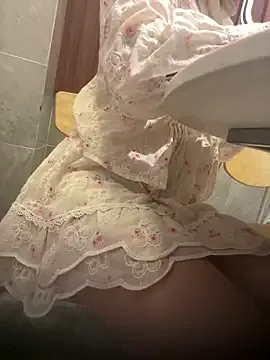 CassieGil – webcam model profile photo Image 3