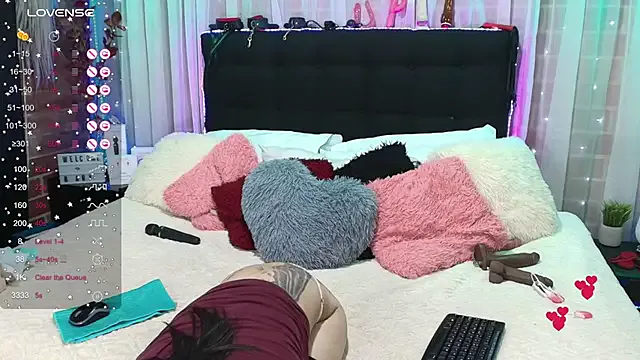 preetypeach – webcam model profile photo Image 6