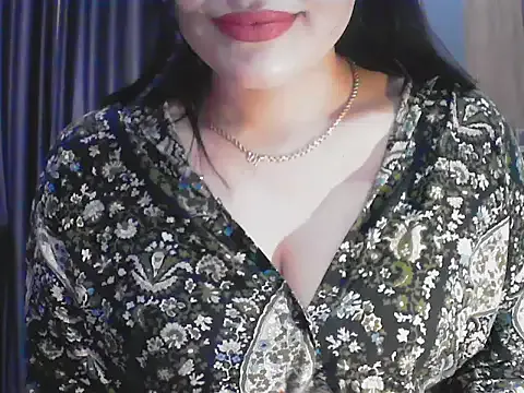 AmyBelmontt – webcam model profile photo Image 11