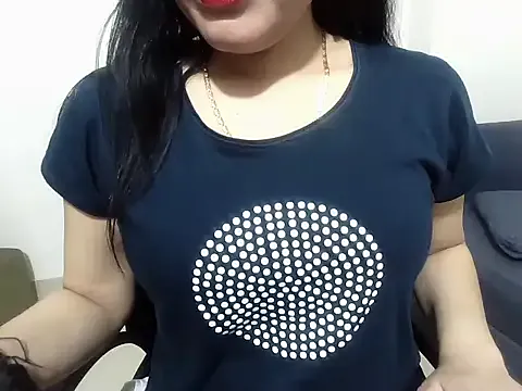 AmyBelmontt – webcam model profile photo Image 17