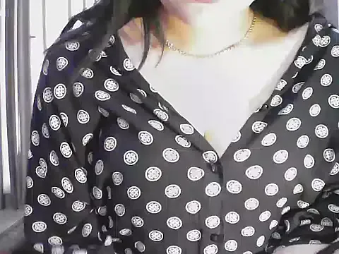 AmyBelmontt – webcam model profile photo Image 9