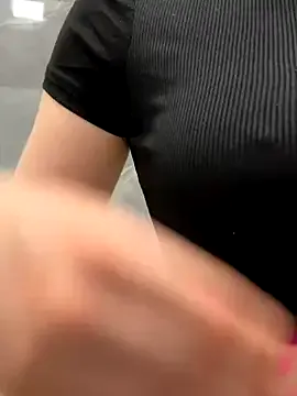 HeilyRosse – webcam model profile photo Image 11