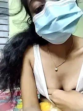 LiliSnow – webcam model profile photo Image 3