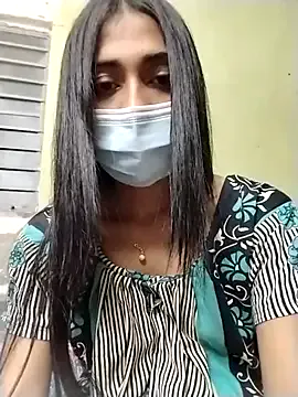 LiliSnow – webcam model profile photo Image 5