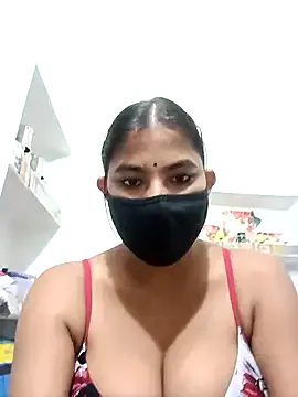 AmyBelmontt – webcam model profile photo Image 11