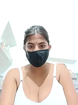 AmyBelmontt – webcam model profile photo Image 15