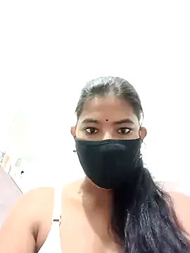 AmyBelmontt – webcam model profile photo Image 5