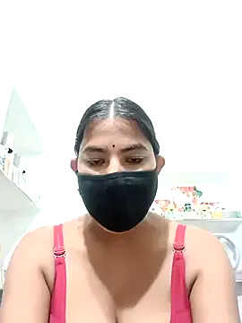 AmyBelmontt – webcam model profile photo Image 8