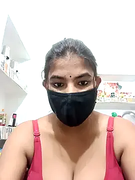 AmyBelmontt – webcam model profile photo Image 9