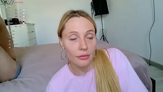 LyraCarvajal – webcam model profile photo Image 11