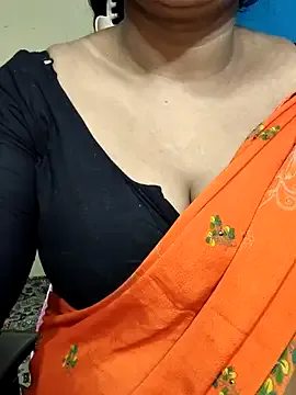 Emma-kell – webcam model profile photo Image 5