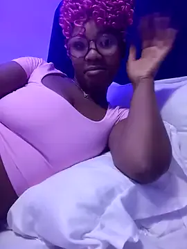 PaulinaSwift – webcam model profile photo Image 18