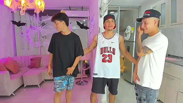 GreciaMorgan – webcam model profile photo Image 3