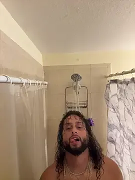 hunglatino239 – webcam model profile photo