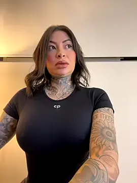 CoralMorgan – webcam model profile photo Image 14