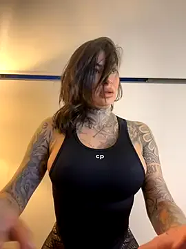 CoralMorgan – webcam model profile photo Image 17