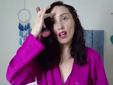 AmyBelmontt – webcam model profile photo Image 17