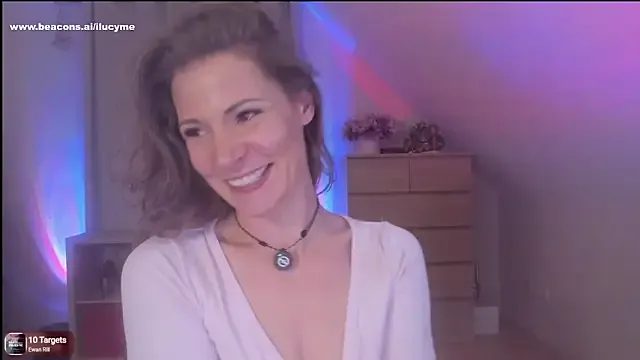 AmyBelmontt – webcam model profile photo Image 7