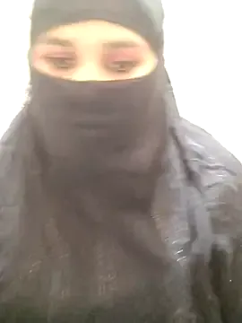 SofiaJoy – webcam model profile photo Image 3