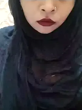 SofiaJoy – webcam model profile photo Image 7