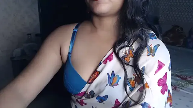 Noya – webcam model profile photo Image 17