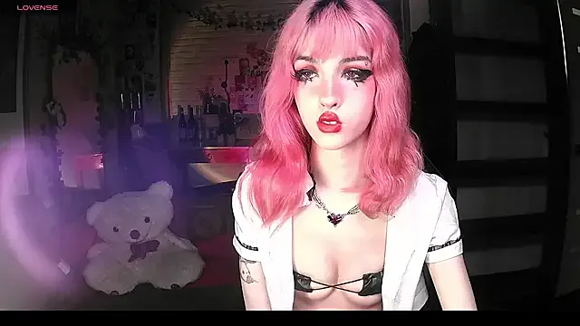 SkyLumen – webcam model profile photo Image 17