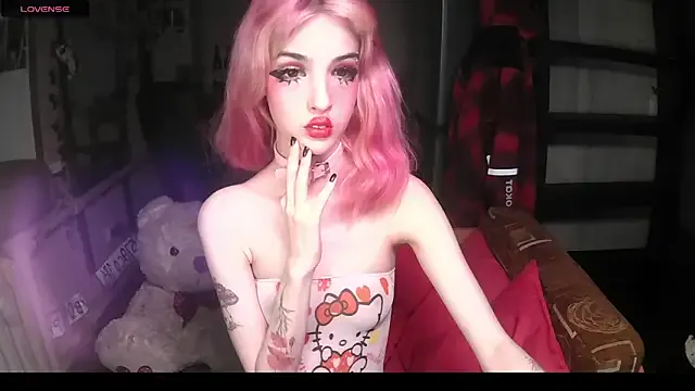 SkyLumen – webcam model profile photo Image 9