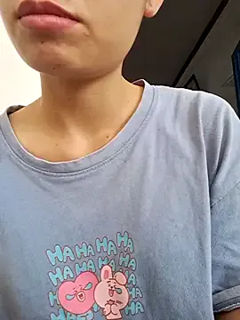 SkyLumen – webcam model profile photo Image 4