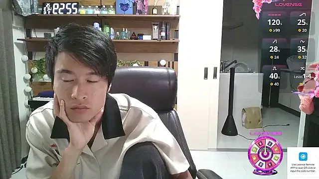 NaughtyNinaX – webcam model profile photo Image 13