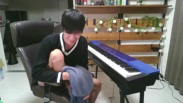 NaughtyNinaX – webcam model profile photo Image 15