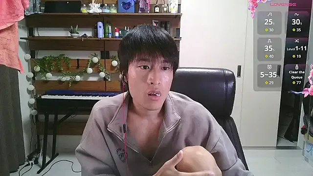 NaughtyNinaX – webcam model profile photo Image 18